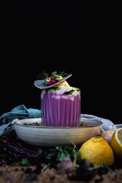 Rotkraut-Cappuccino mit Miso-Espuma