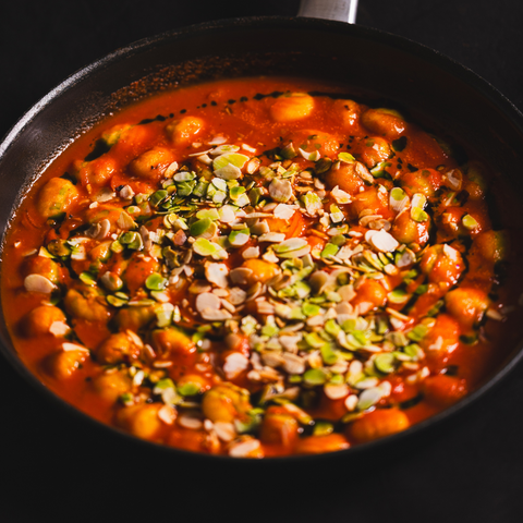 Gnocchi-Tomaten-Mandel-Pfanne mit Dill Öl – Schnelles Pfannengericht